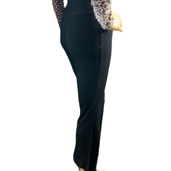 (6 for $25) SO High Rise Flare Ribbed Leggings in Black Size XS - Picture 4 of 7